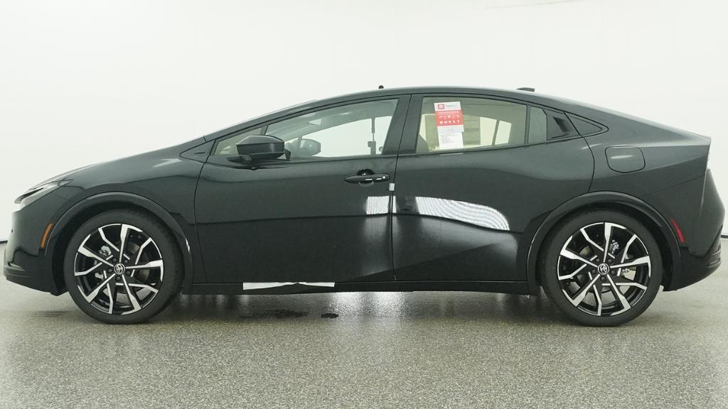 2026 Toyota Prius Plug-in Hybrid XSE Premium - Photo 18