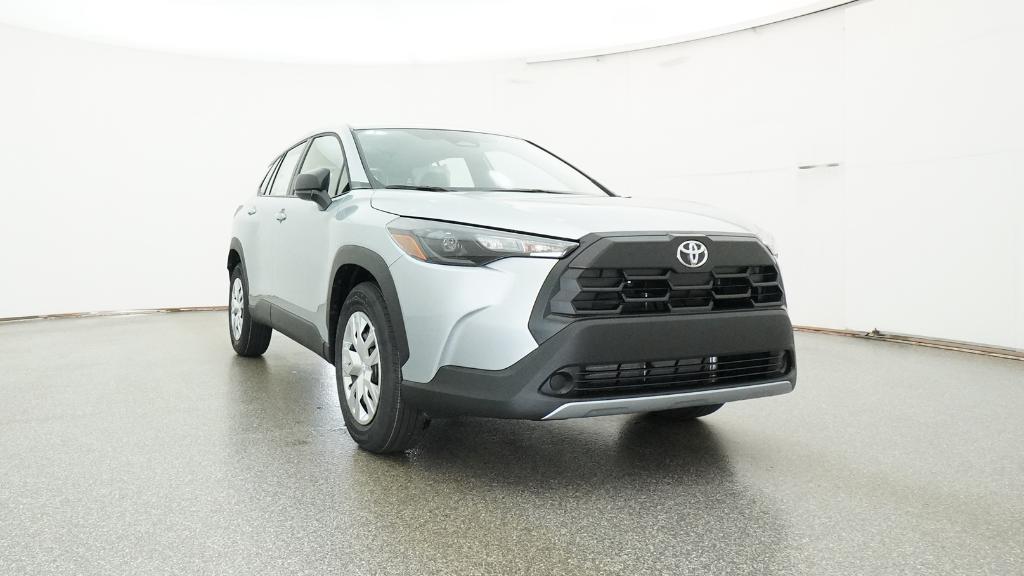 2026 Toyota Corolla Cross L photo 2
