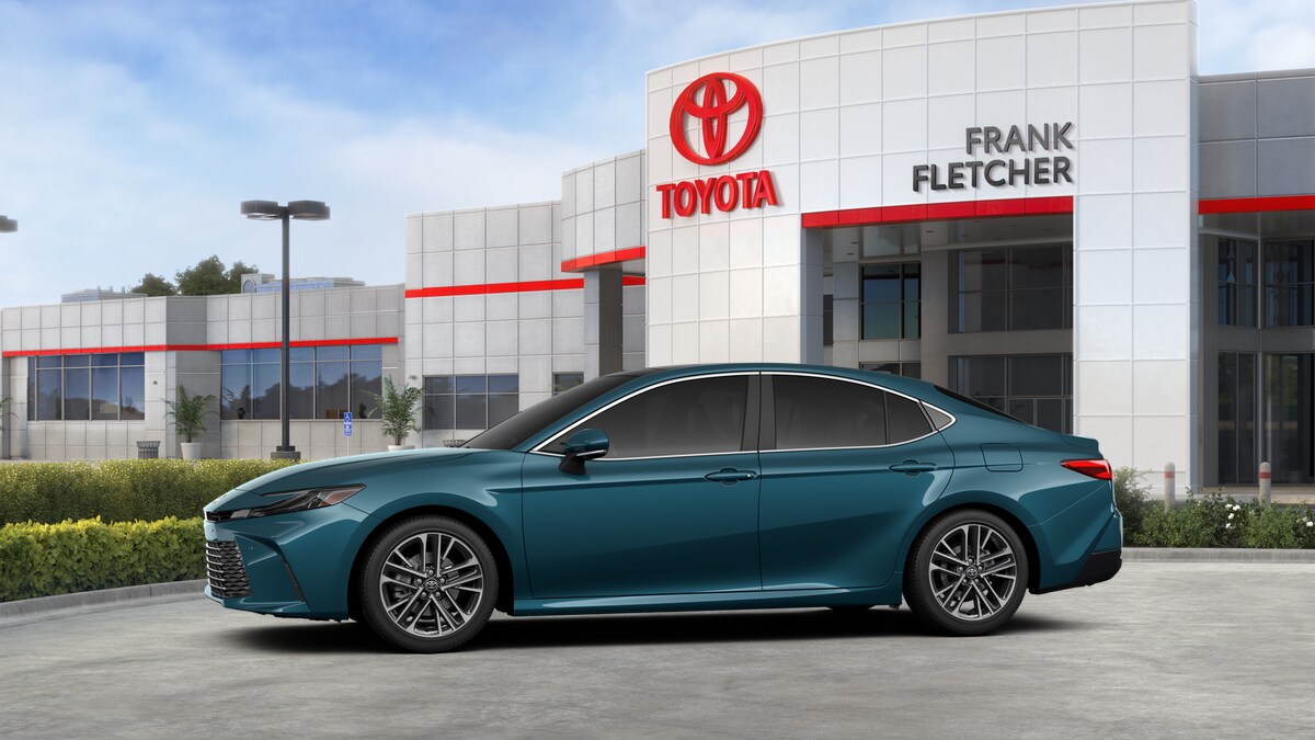 2026 Toyota Camry XLE photo 3