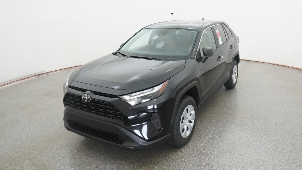 2025 Toyota RAV4 LE photo 4