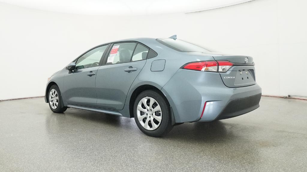 2026 Toyota Corolla LE photo 2
