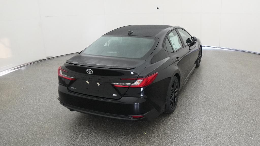 2026 Toyota Camry SE photo 3