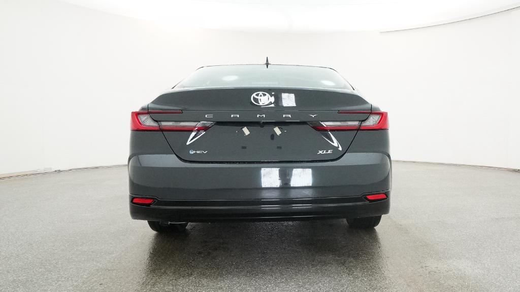 2026 Toyota Camry XLE photo 4