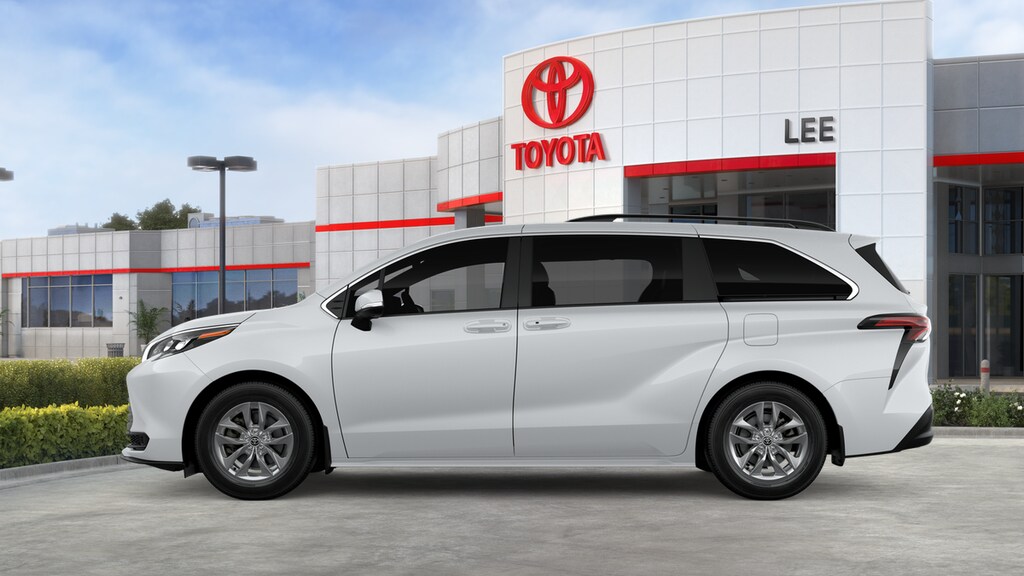 New 2026 Toyota Sienna LE Van Passenger Van