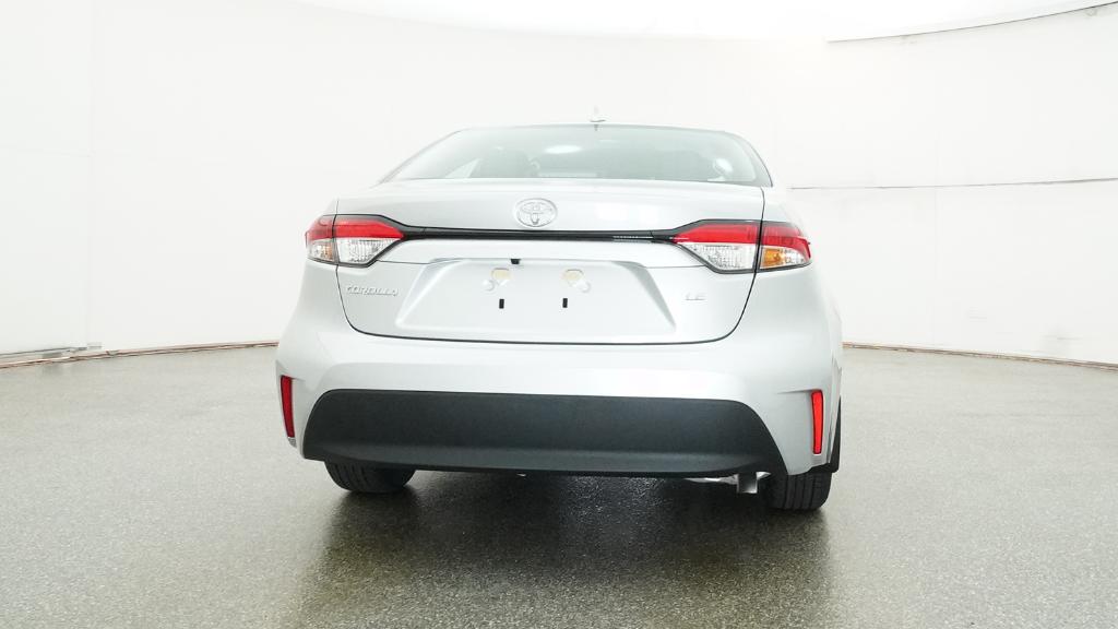 2026 Toyota Corolla LE photo 2