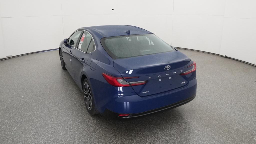 2026 Toyota Camry XLE photo 3