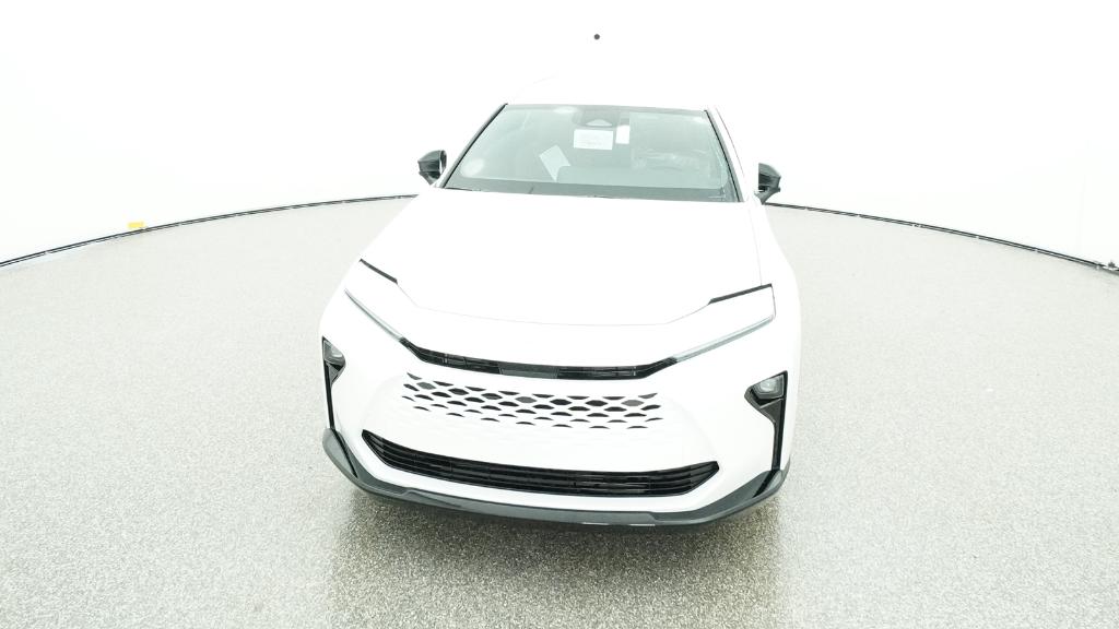 2025 Toyota Crown Signia XLE photo 2