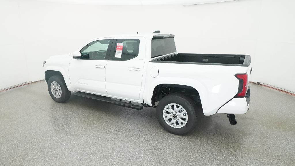 2025 Toyota Tacoma SR5 photo 7