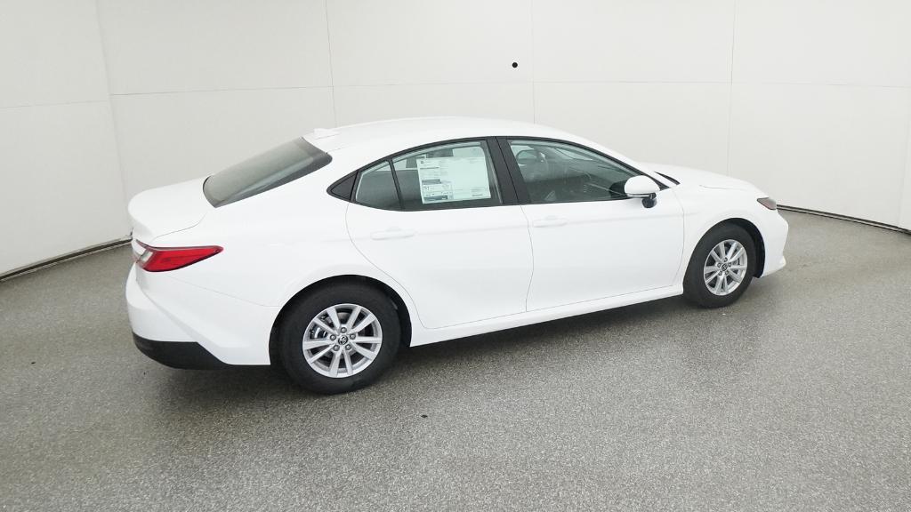 2026 Toyota Camry LE photo 2