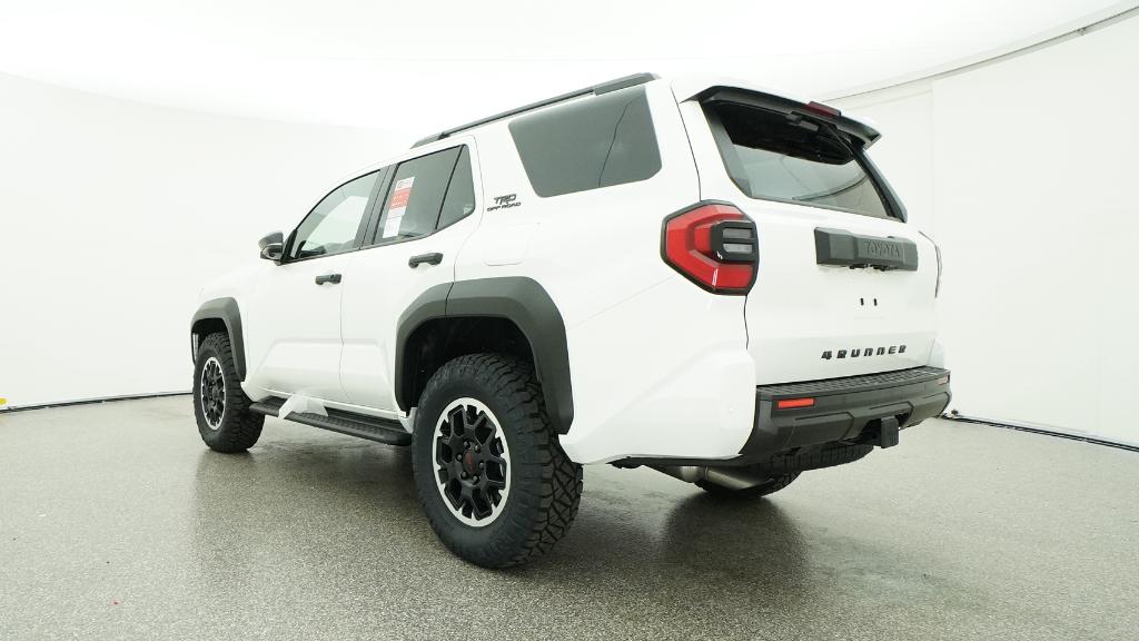 2025 Toyota 4Runner TRD Off-Road Premium photo 3