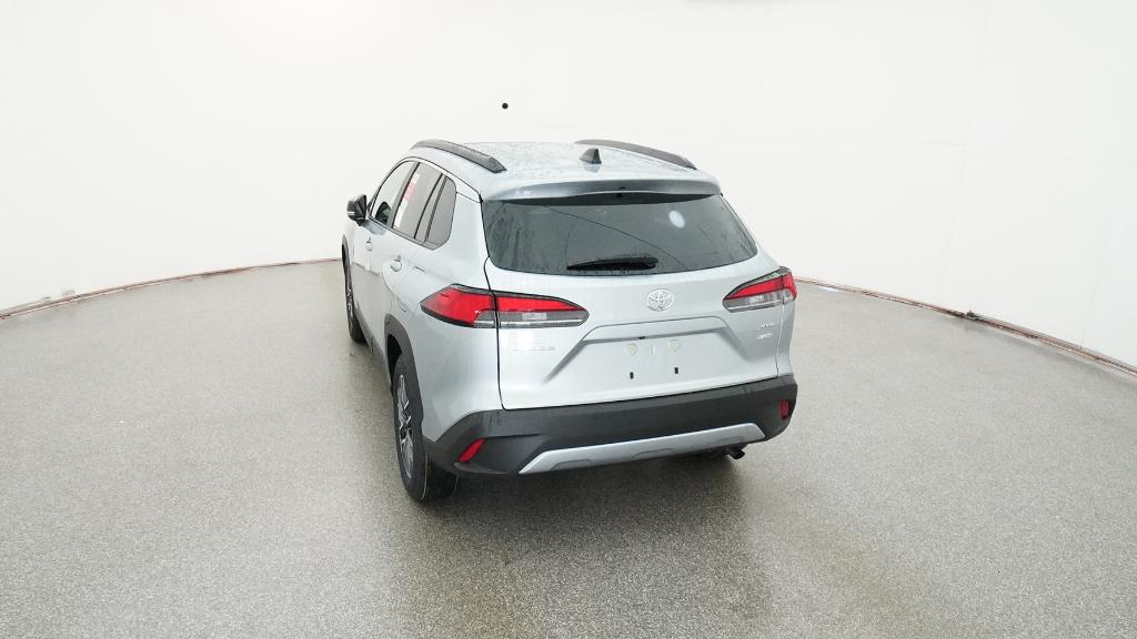2026 Toyota Corolla Cross XLE photo 4