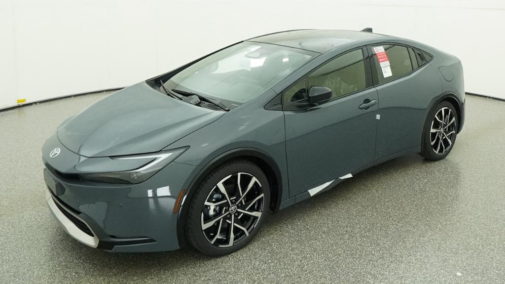 2026 Toyota Prius XSE's photo