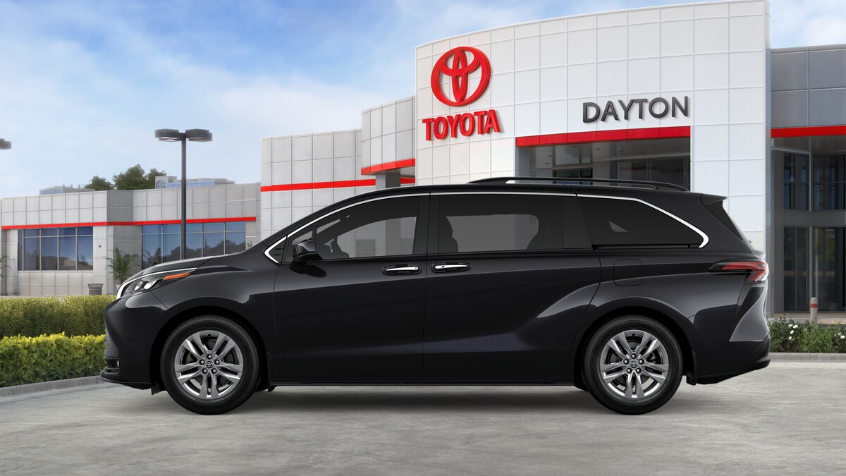 2025 Toyota Sienna XLE photo 4