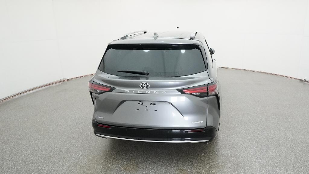 New 2026 Toyota Sienna Limited 7 PASSENGER