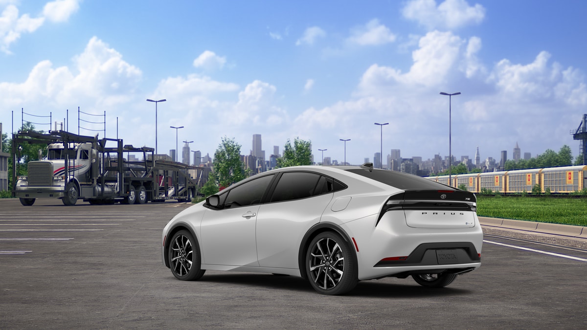 2027 Toyota Prius Plug-in Hybrid XSE Premium - Photo 6