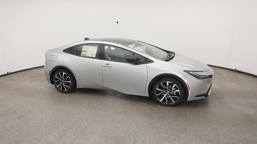 2026 Toyota Prius Plug-in Hybrid XSE Premium - Photo 15
