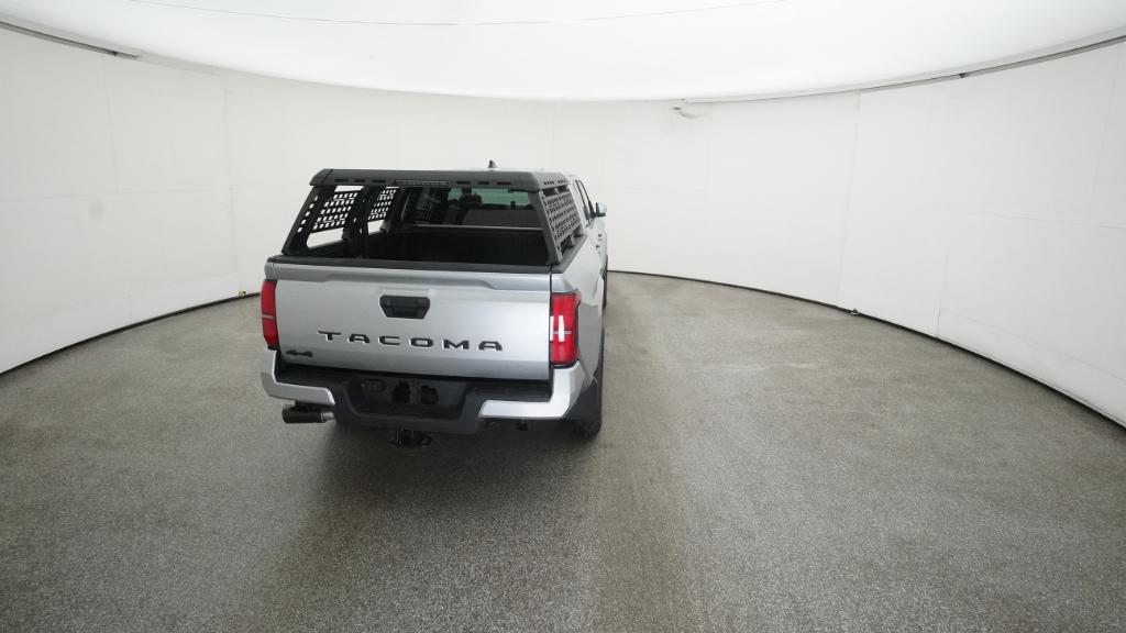 2025 Toyota Tacoma SR5 - Photo 42