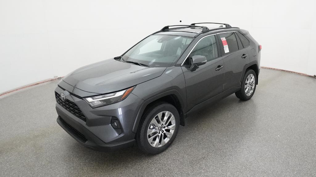 2025 Toyota RAV4 XLE Premium's photo