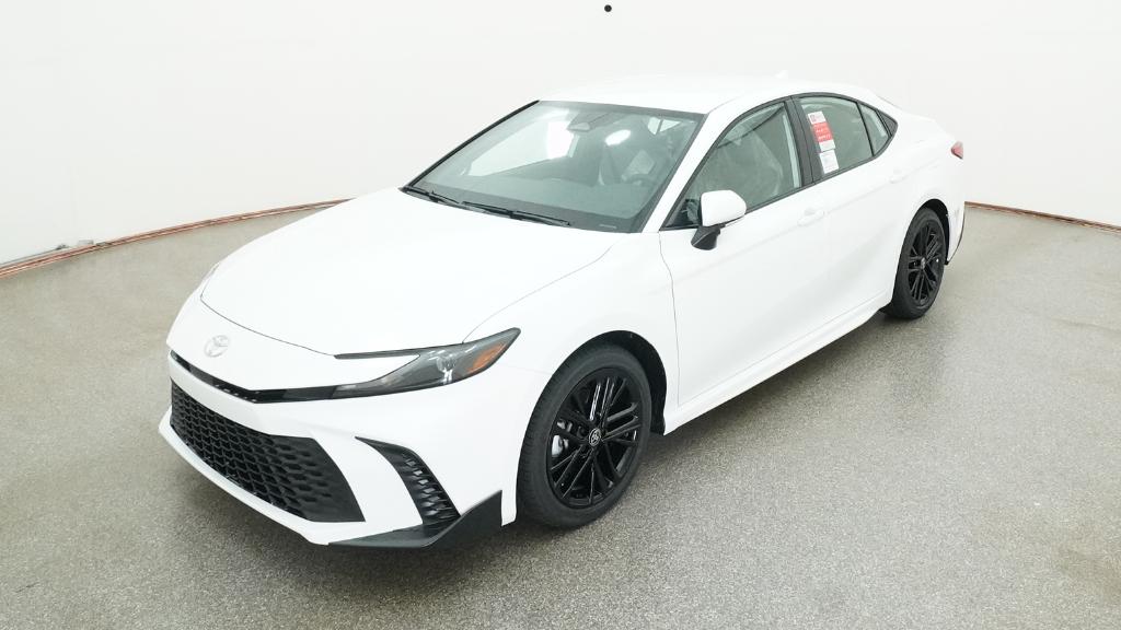 2026 Toyota Camry SE Hybrid's photo