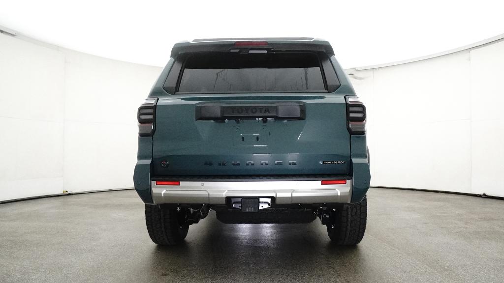 2025 Toyota 4Runner photo 4