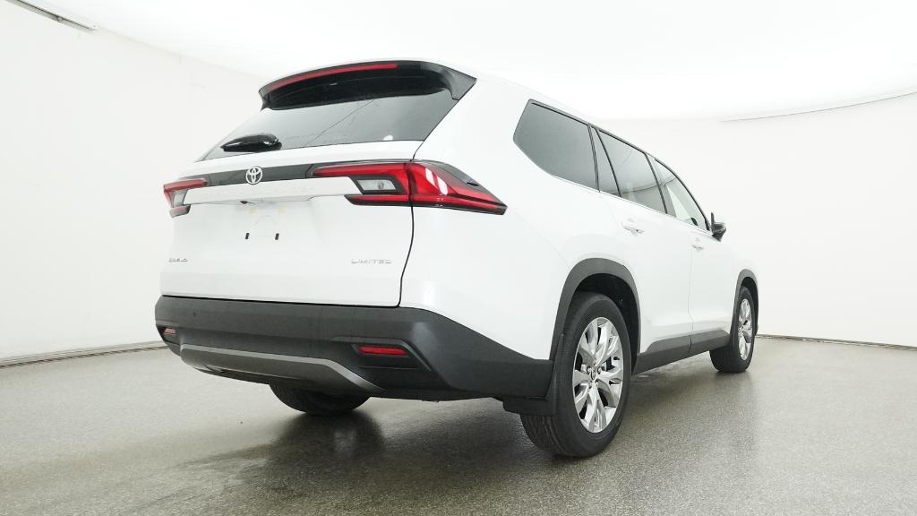 2026 Toyota Highlander Hybrid Limited photo 2