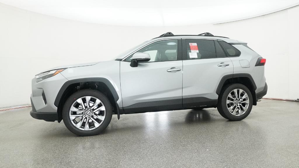 2025 Toyota RAV4 XLE Premium photo 3