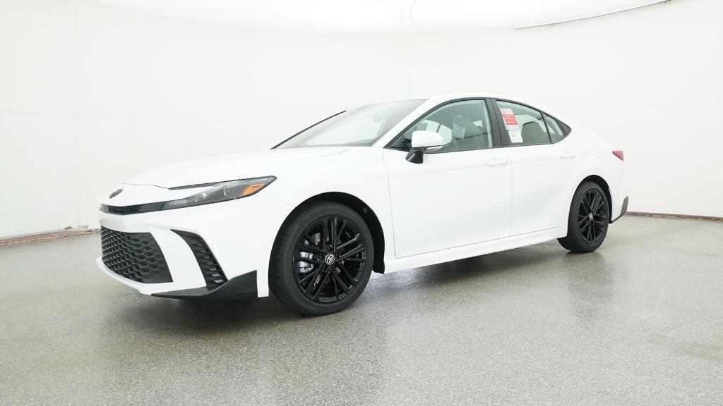 2026 Toyota Camry SE photo 3
