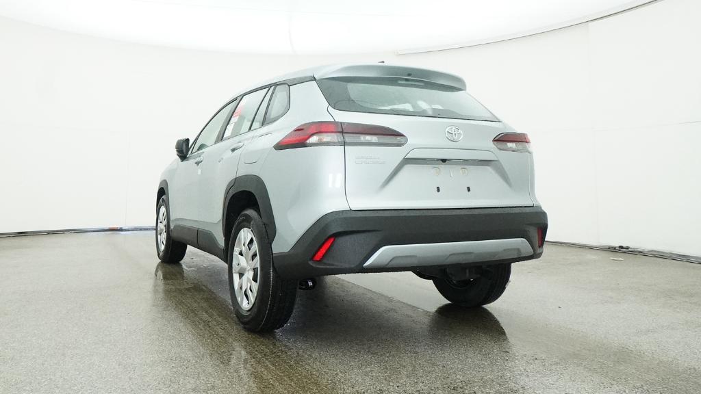 2026 Toyota Corolla Cross L photo 2