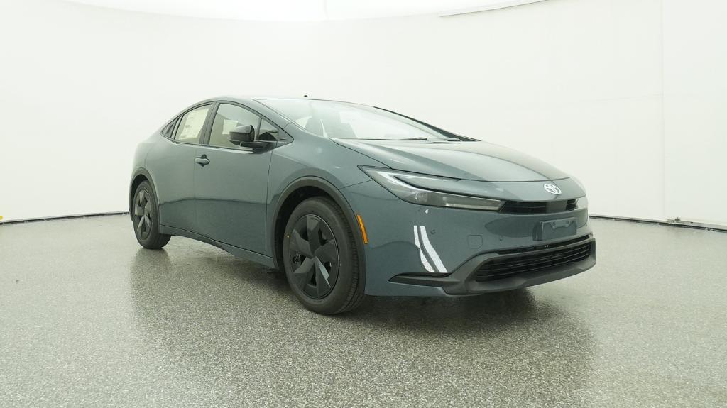 2026 Toyota Prius LE photo 2