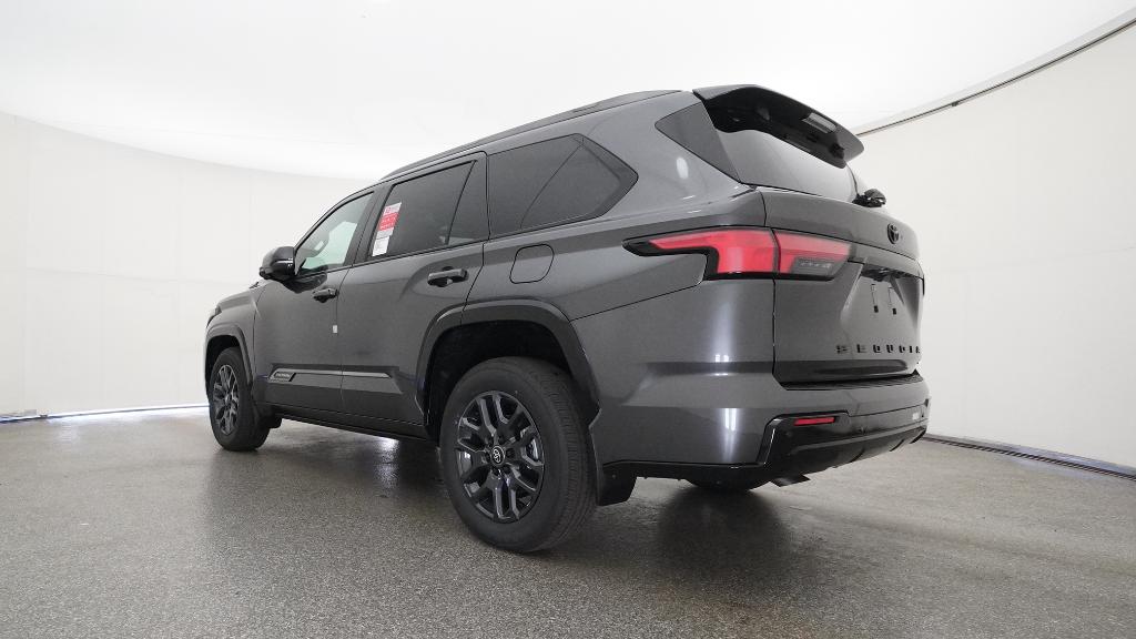 2026 Toyota Sequoia Platinum photo 3
