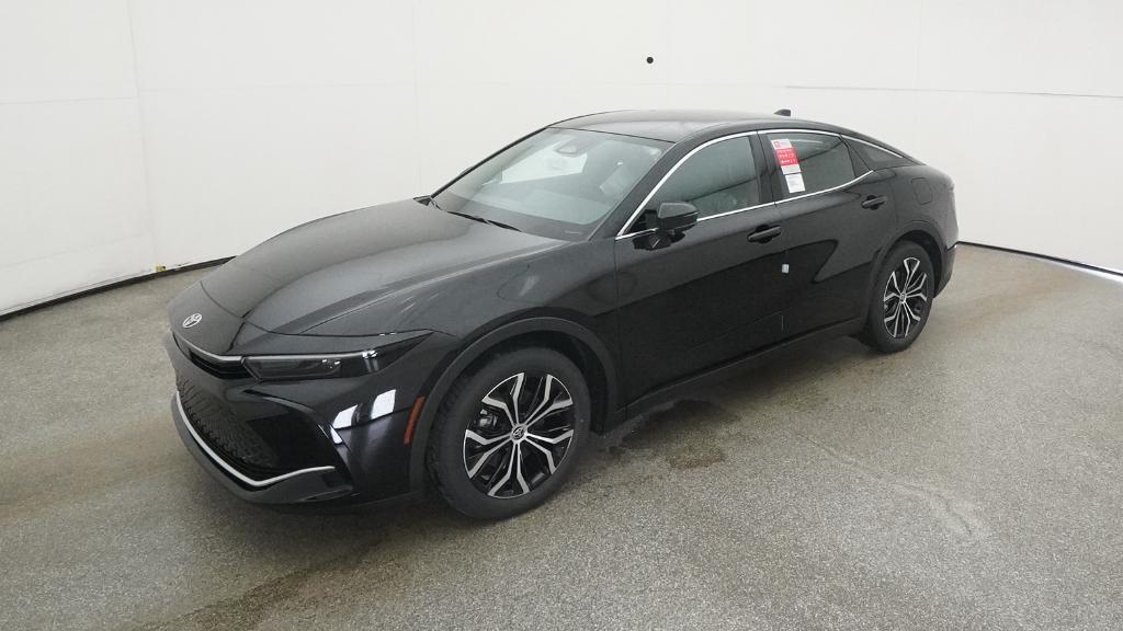 2026 Toyota Crown XLE's photo