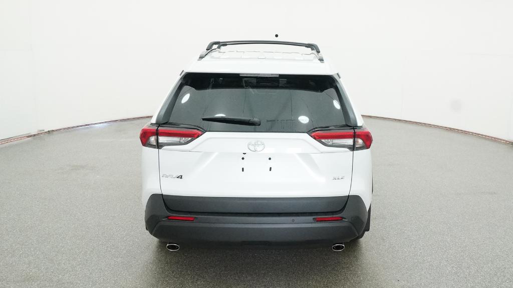 2025 Toyota RAV4 XLE Premium photo 4