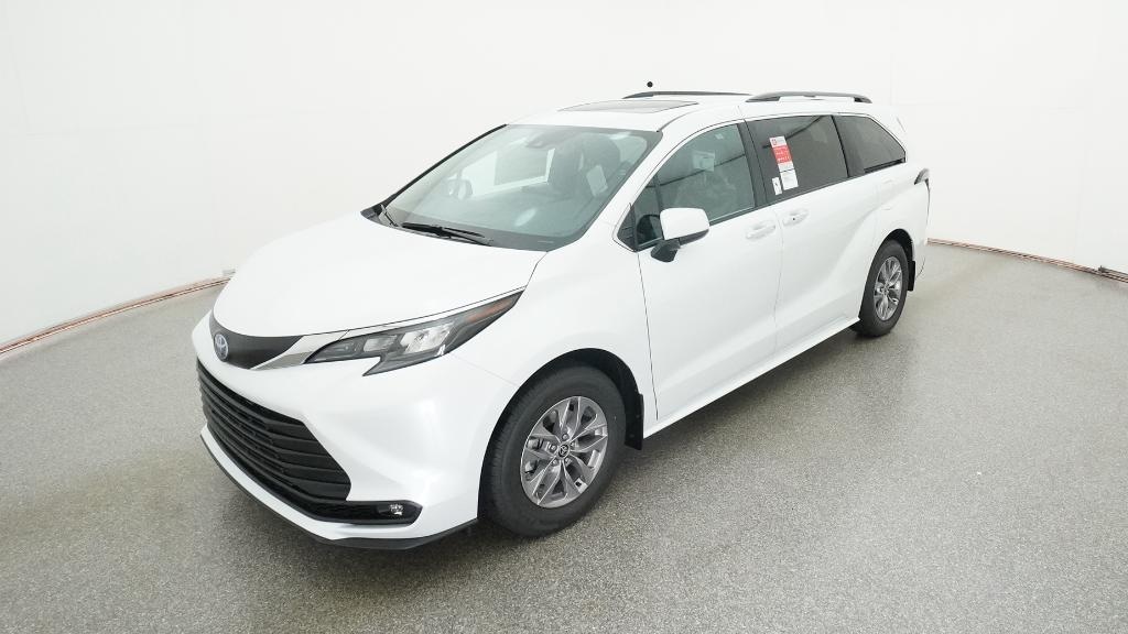 New 2025 Toyota Sienna XLE Van Passenger Van