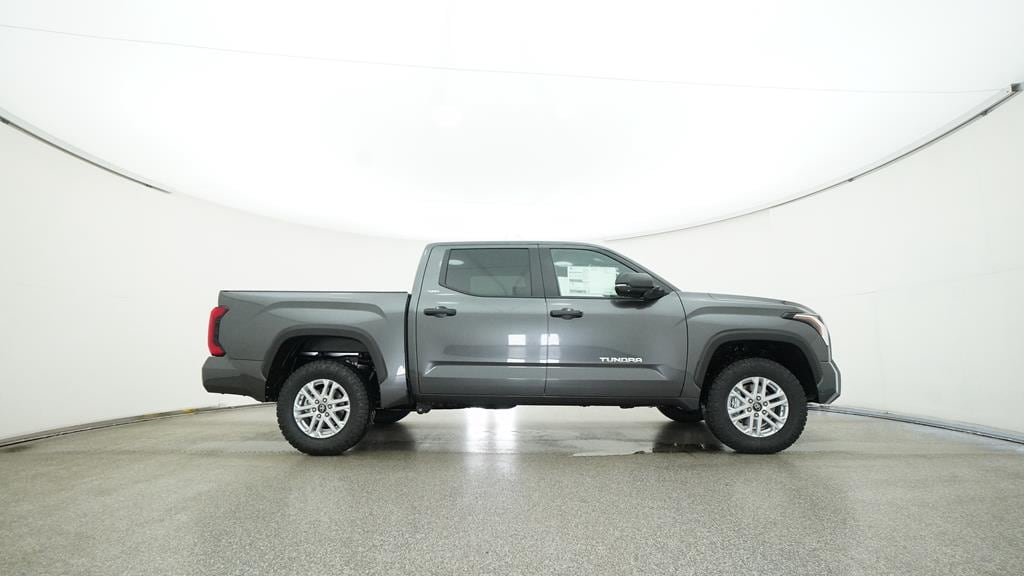 2025 Toyota Tundra SR5 - Photo 21