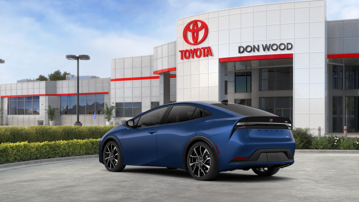 2026 Toyota Prius Plug-in Hybrid XSE Premium photo 4
