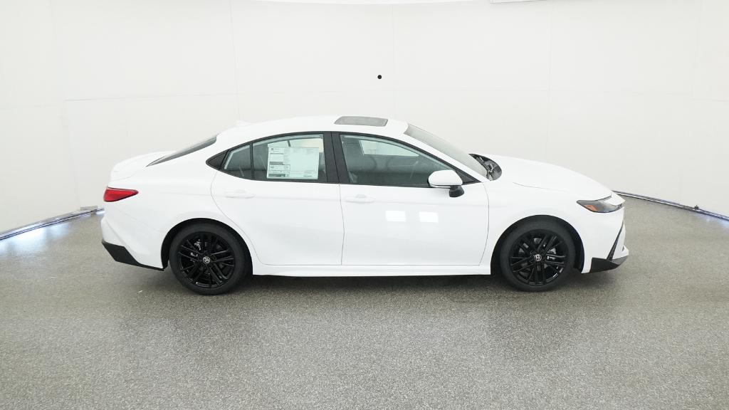 2026 Toyota Camry SE photo 22