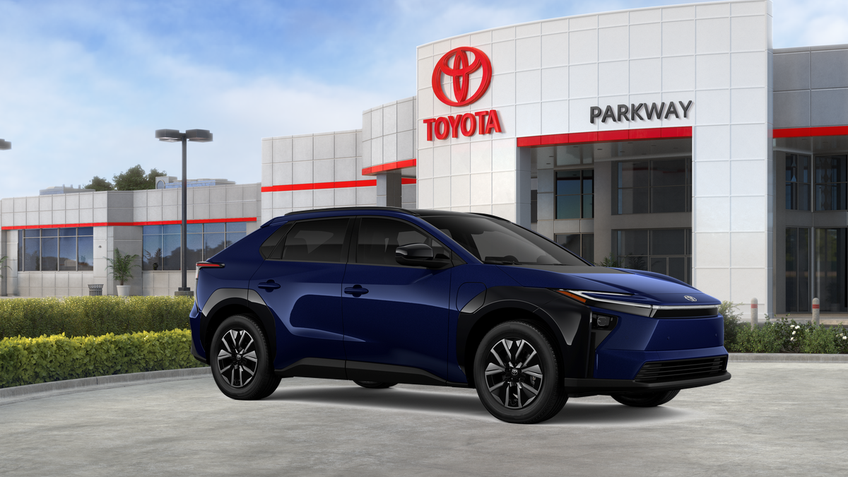 2026 Toyota bZ XLE - Photo 14