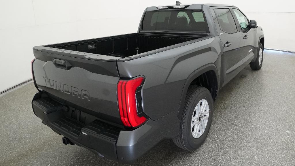 2026 Toyota Tundra SR5 - Photo 7