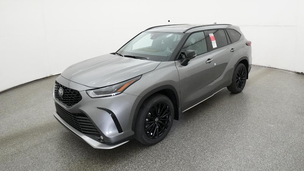 2026 Toyota Highlander XSE's photo