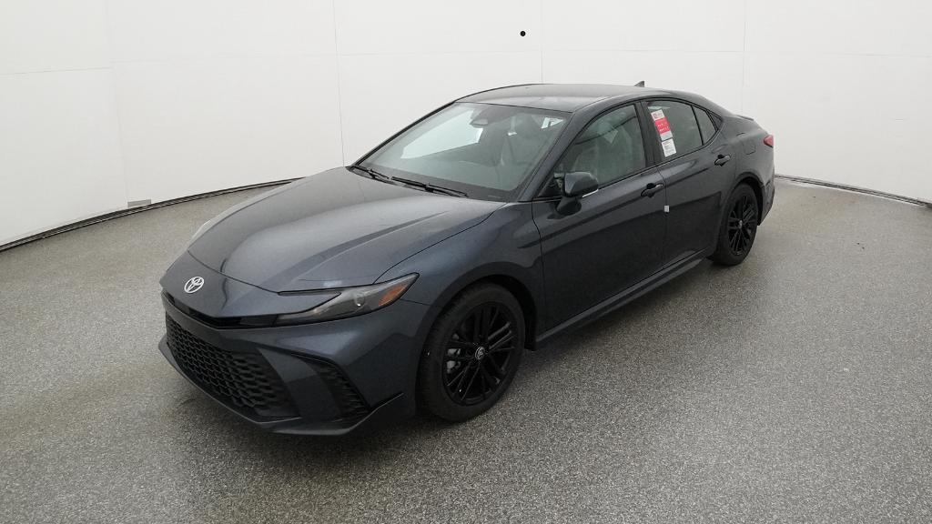 2026 Toyota Camry SE's photo