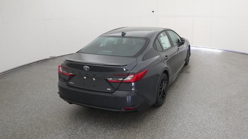 2026 Toyota Camry SE photo 2