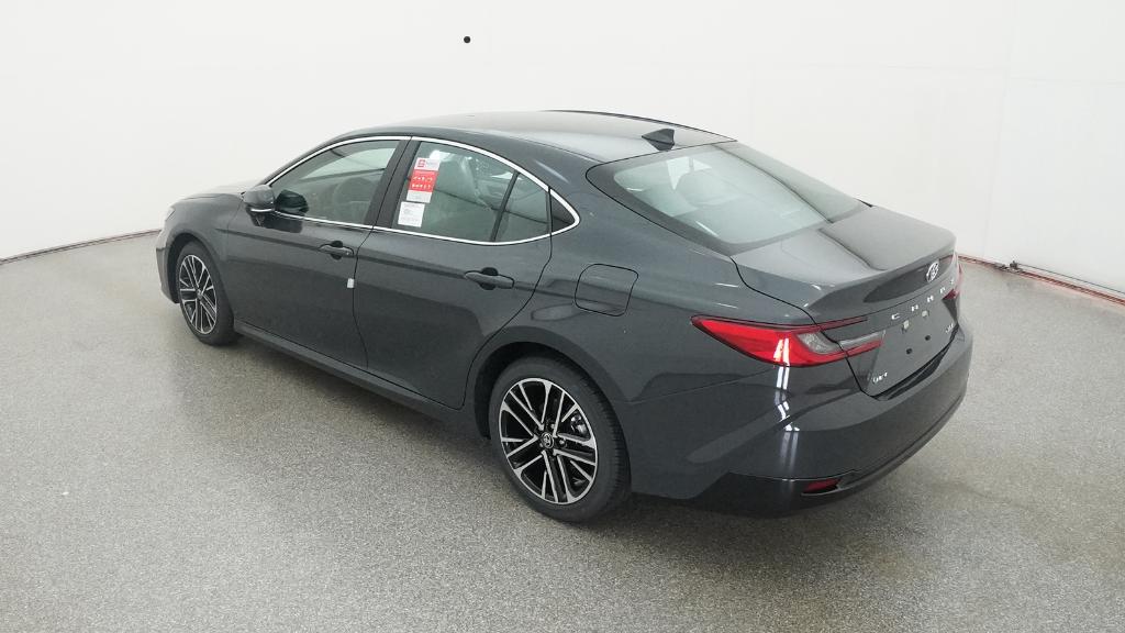 2026 Toyota Camry XLE - Photo 16