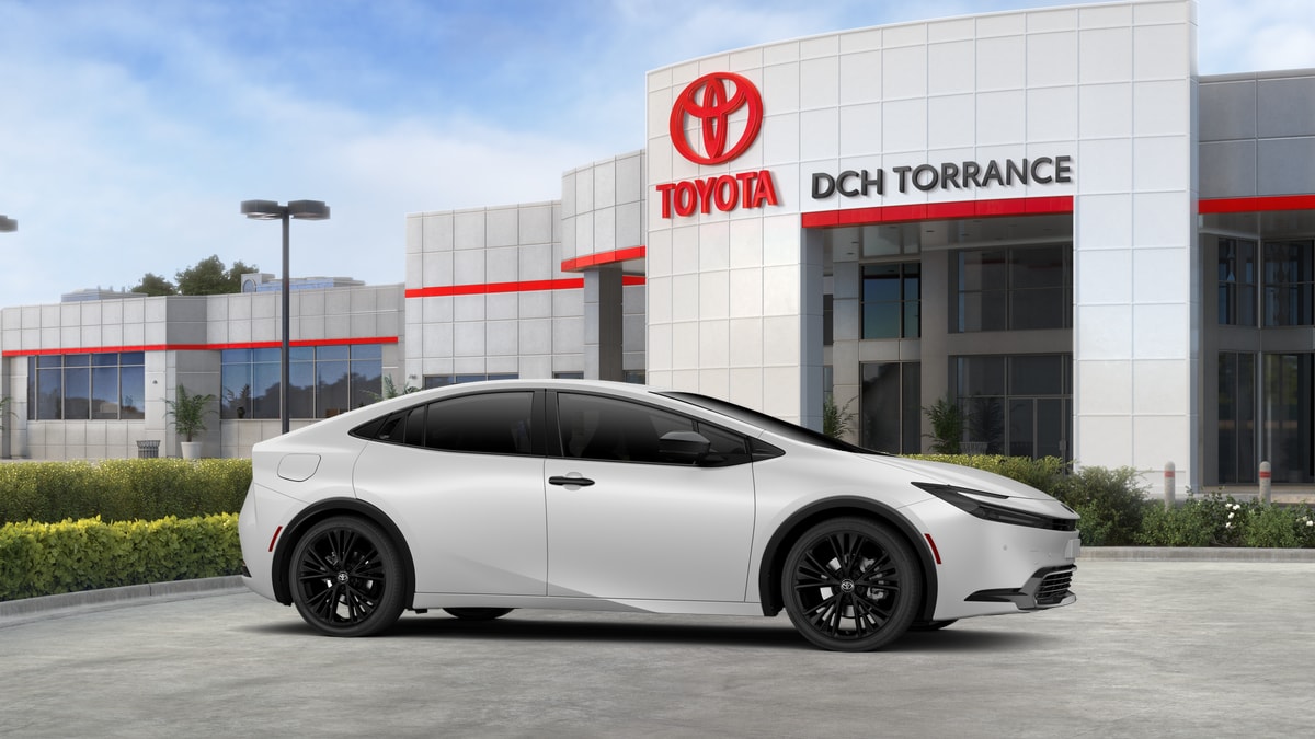 2026 Toyota Prius Plug-in Hybrid Nightshade - Photo 13