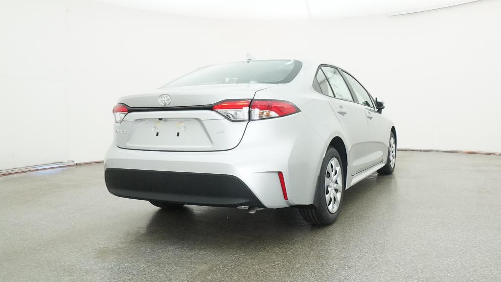 2026 Toyota Corolla LE photo 3