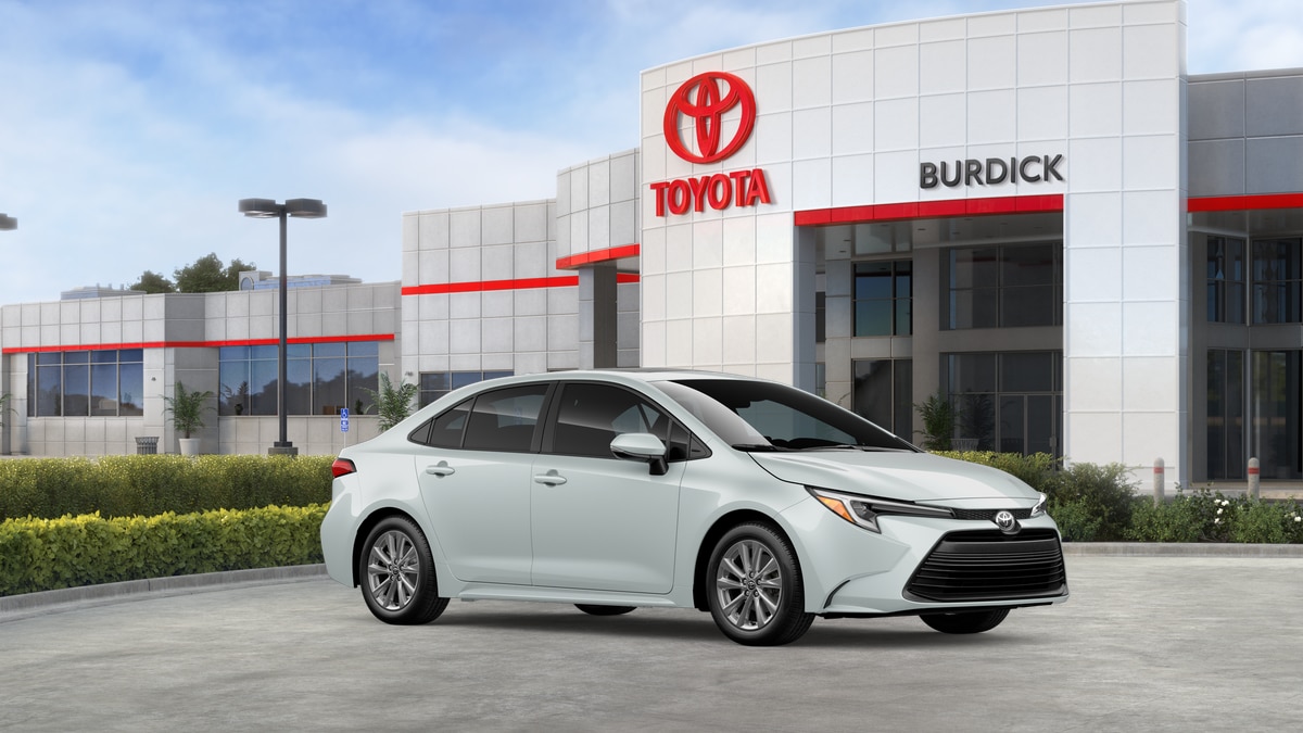 2026 Toyota Corolla XLE - Photo 14