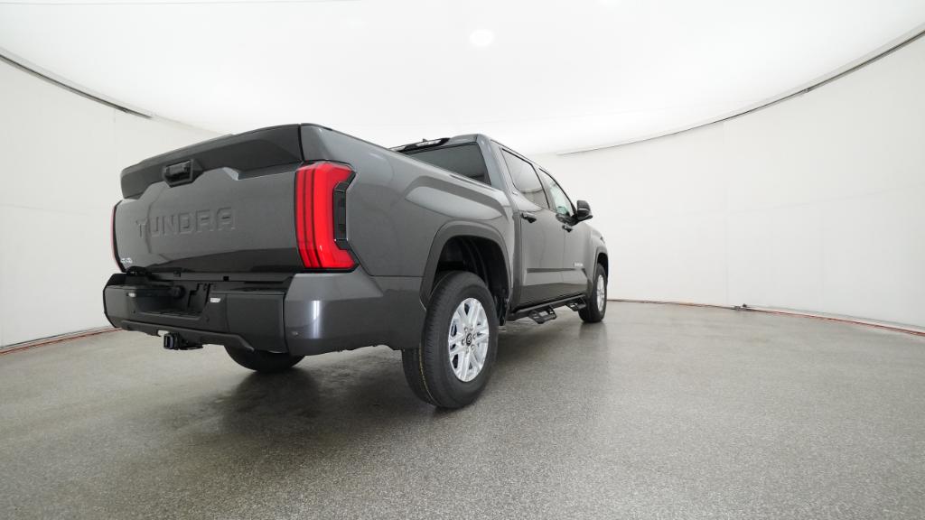 2026 Toyota Tundra SR5 - Photo 7