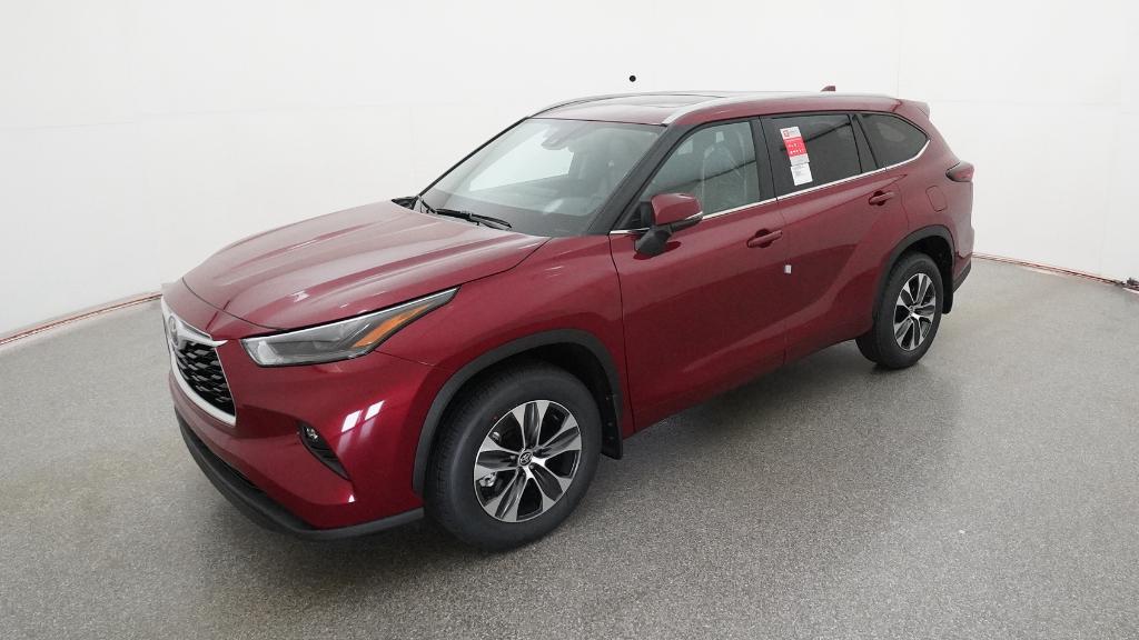 2026 Toyota Highlander XLE's photo