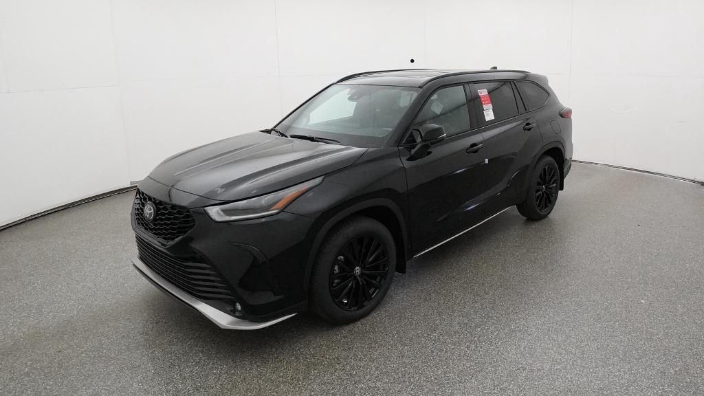 2026 Toyota Highlander XSE's photo