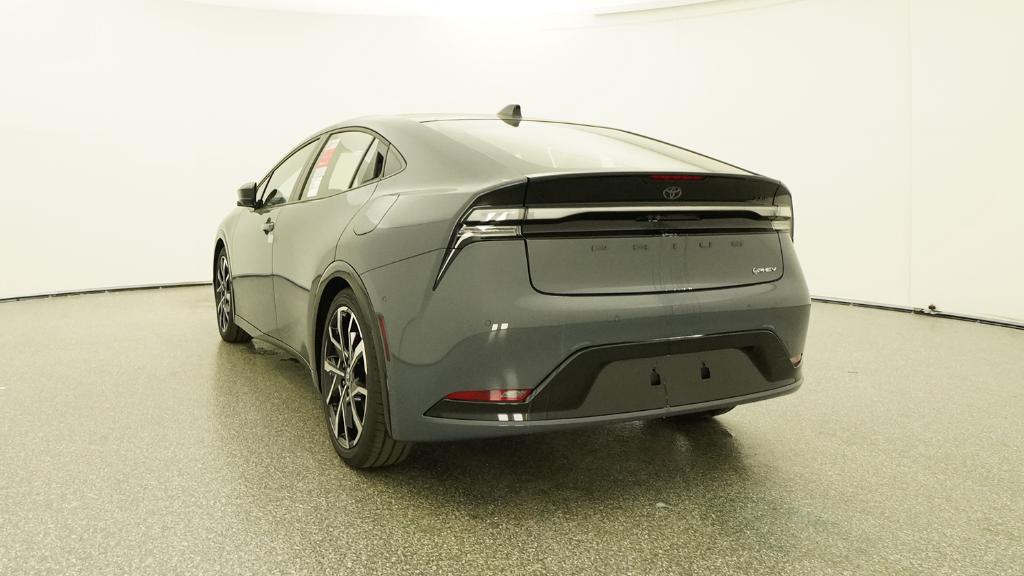 2026 Toyota Prius Plug-in Hybrid XSE Premium - Photo 11