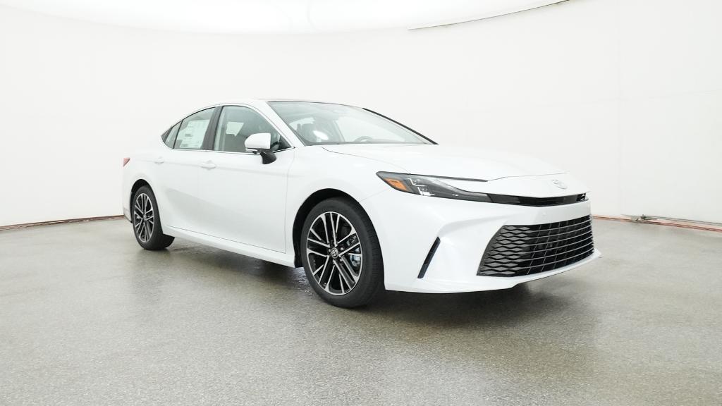 2026 Toyota Camry XLE photo 3